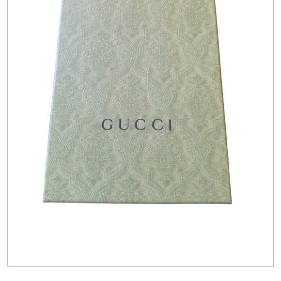 Gucci Luxury Gift Set – Green Embossed Paper Shopping Bag, Shoe Box,Cards - Picture 5 of 8